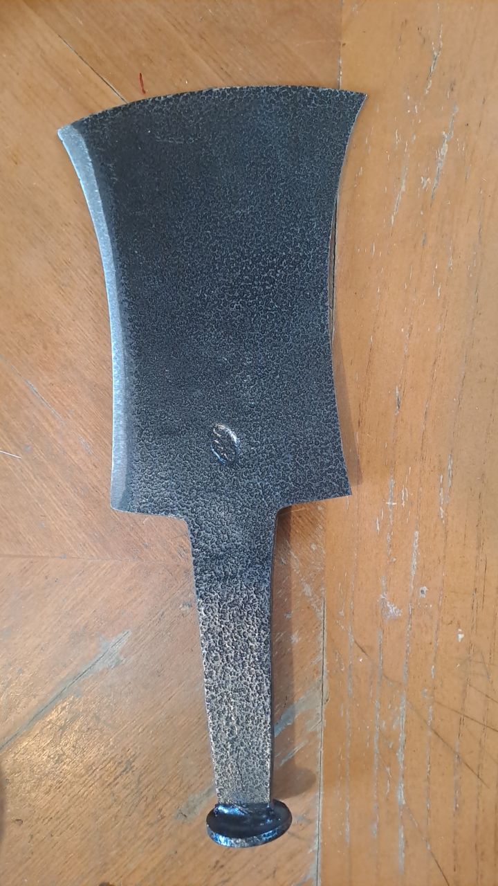 ساطور دو دم رنگی