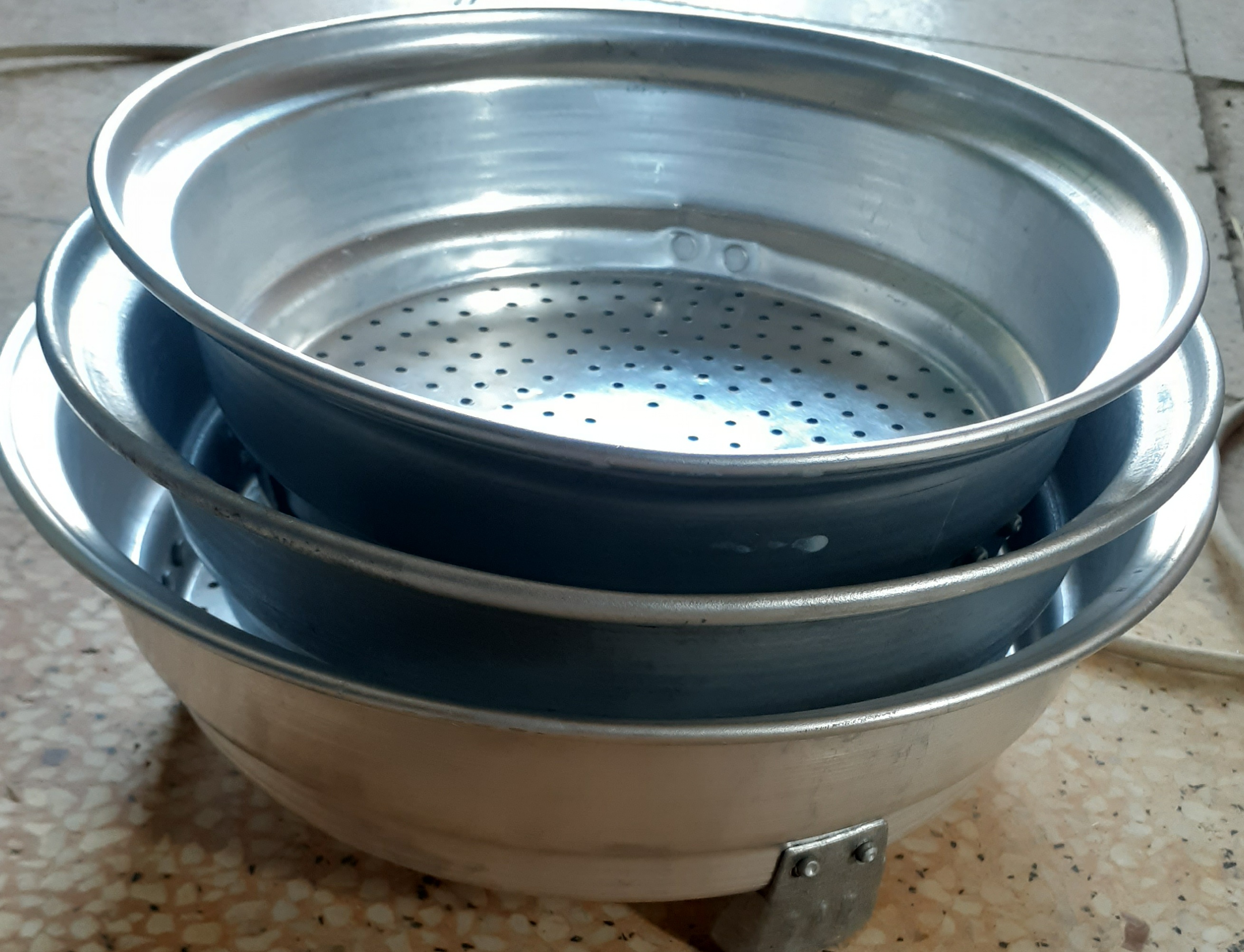 آبکش روحی ۳ تایی پایه دار