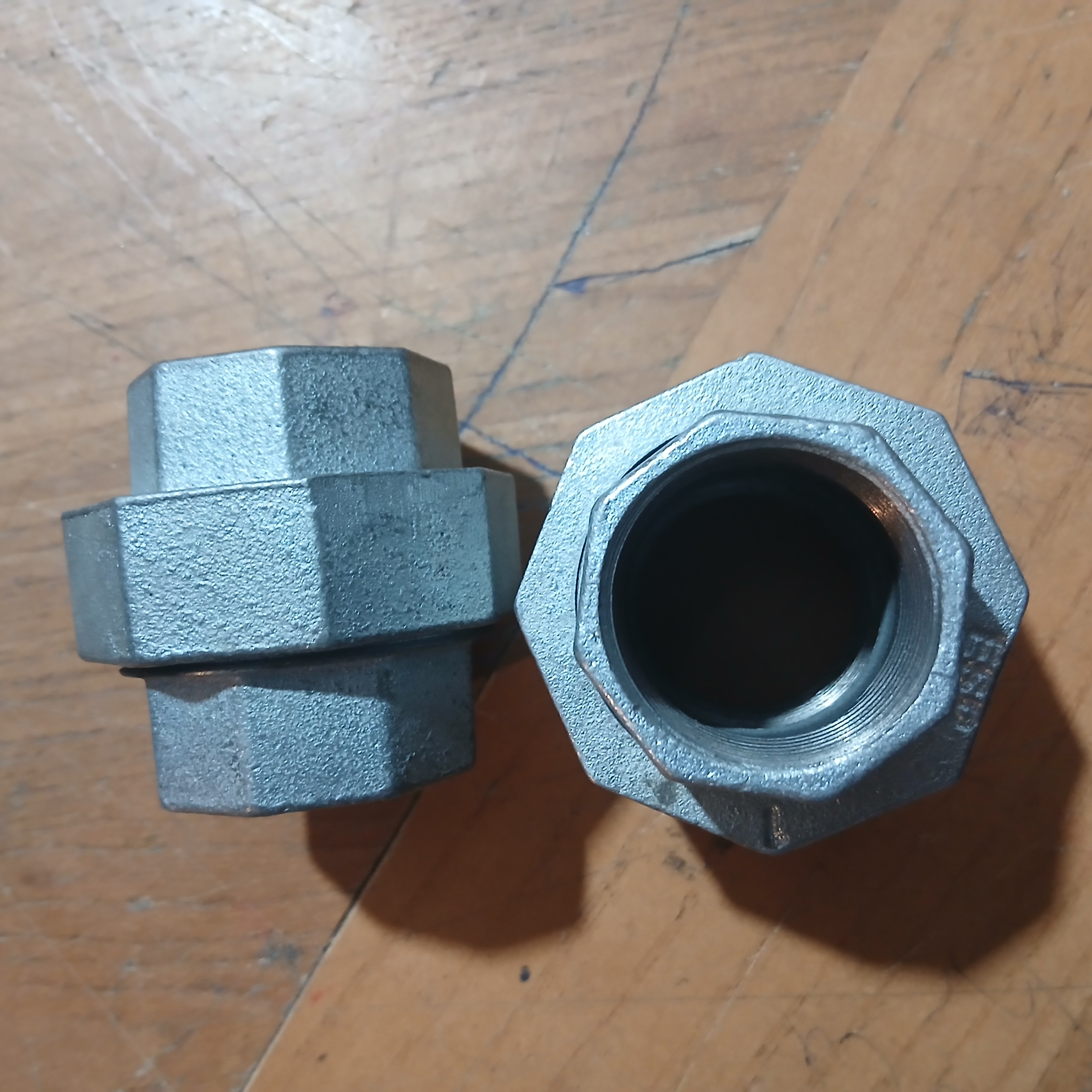 مهره ماسوره گالوانیزه یک اینچ
